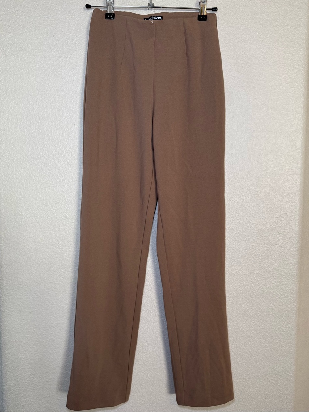 Fashion Nova Straight Leg Pants Size XS